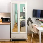 Mint&Jade Studio D